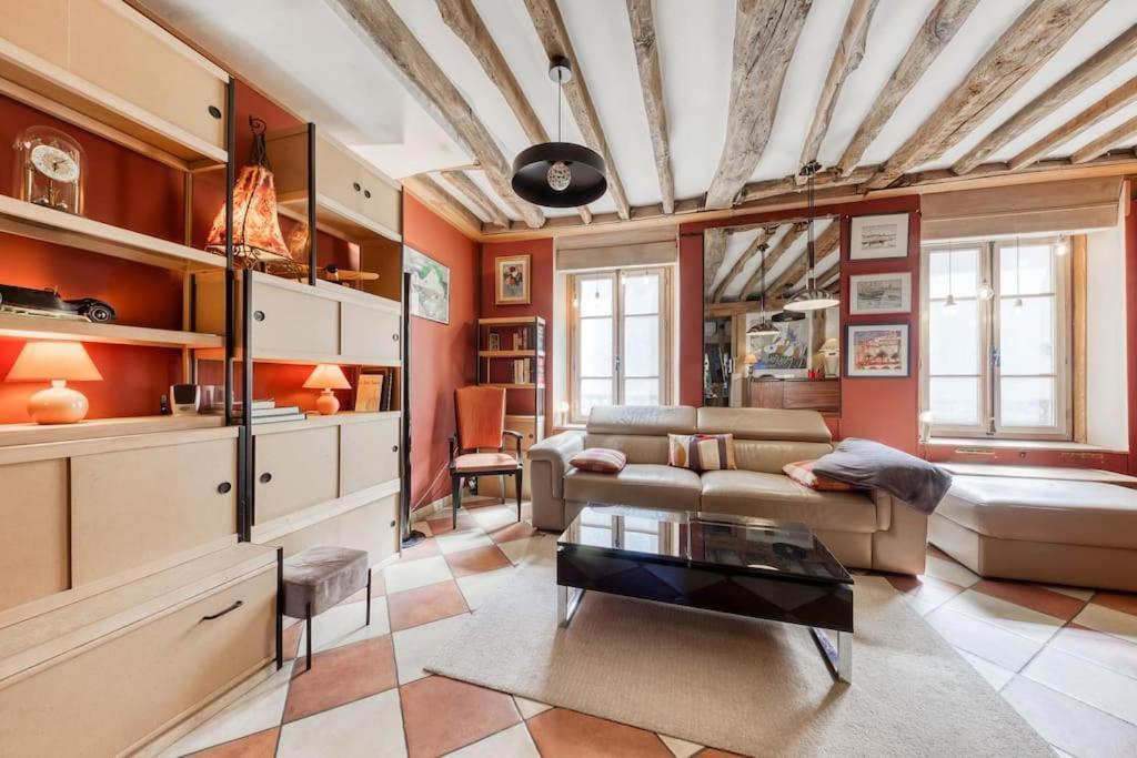 Appartement De Caractere Avec Jardinet Privatif A 1 Min Metro 1, Paris, Disneyland 万塞讷 外观 照片