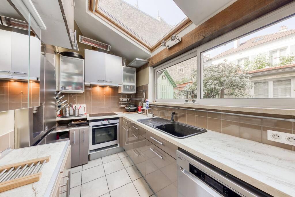Appartement De Caractere Avec Jardinet Privatif A 1 Min Metro 1, Paris, Disneyland 万塞讷 外观 照片