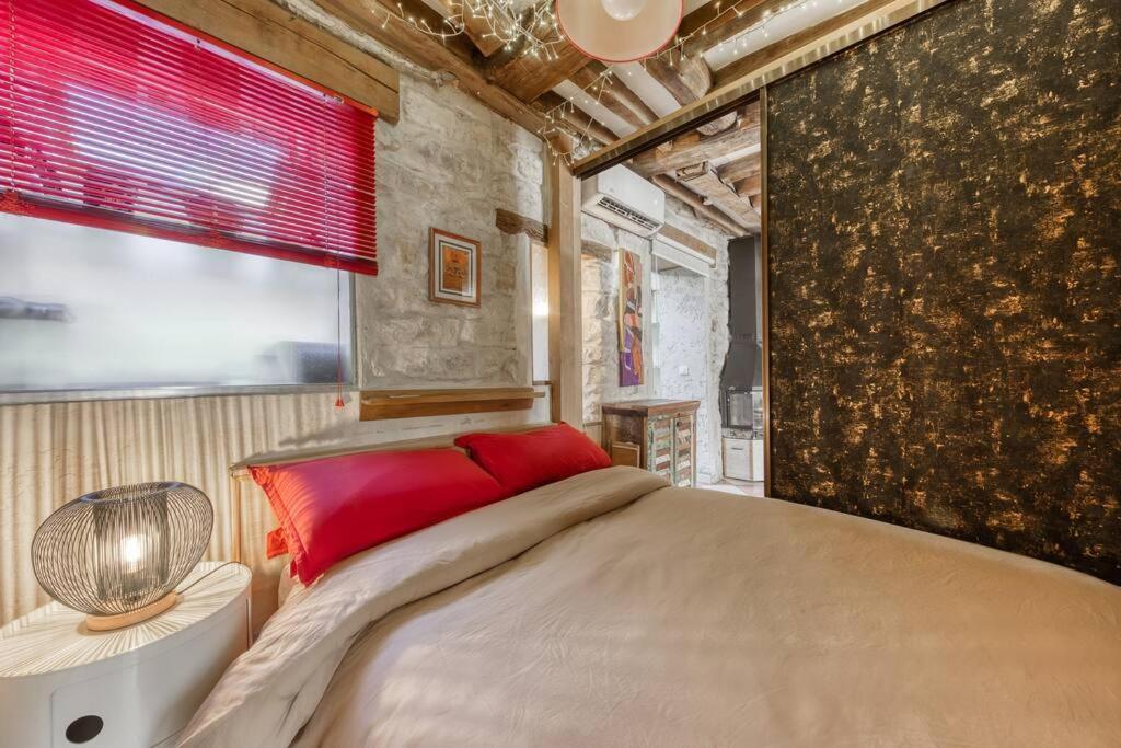 Appartement De Caractere Avec Jardinet Privatif A 1 Min Metro 1, Paris, Disneyland 万塞讷 外观 照片